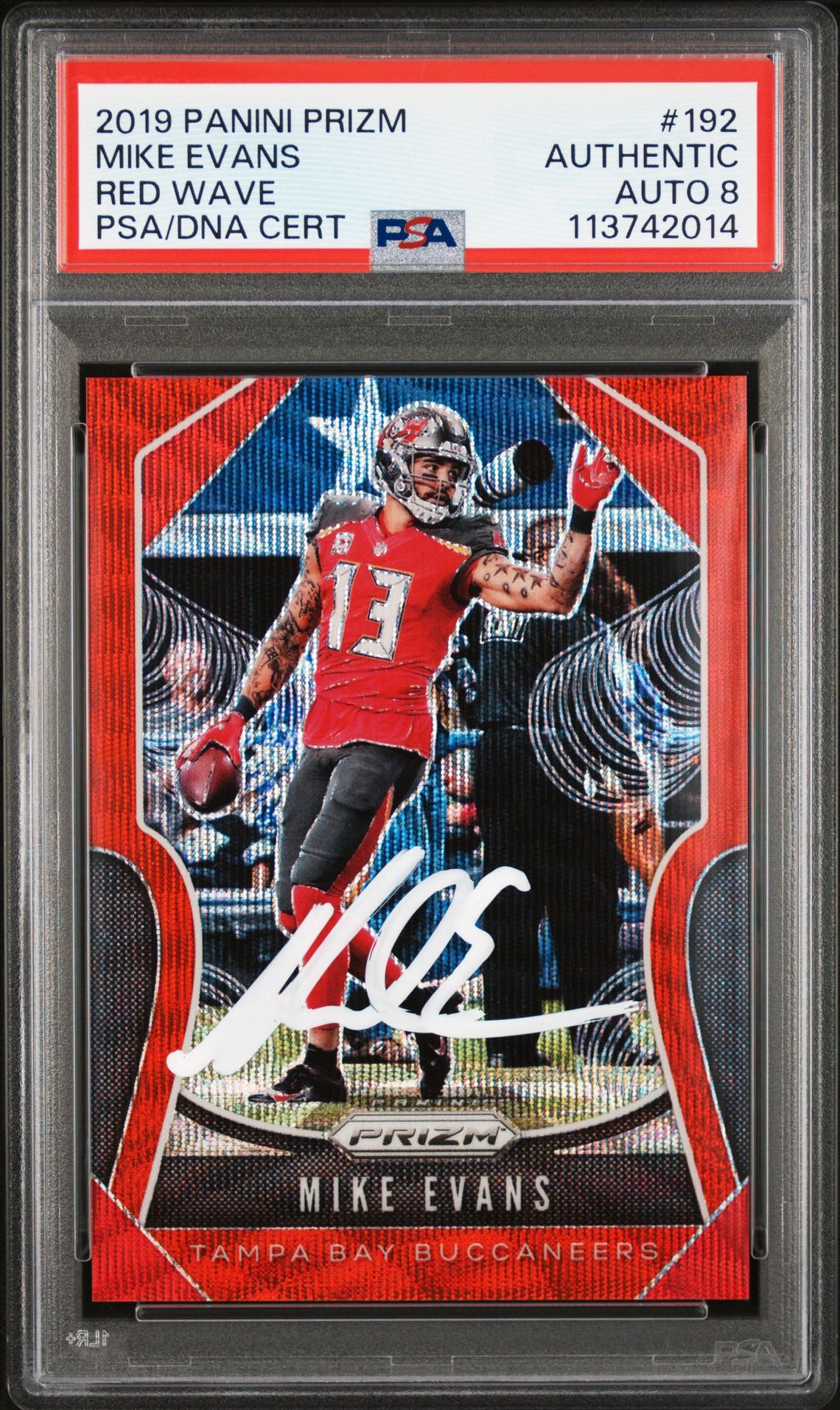 Mike Evans 2019 Panini Prizm Red Wave Signed Card #192 Auto Graded PSA 8 37/149