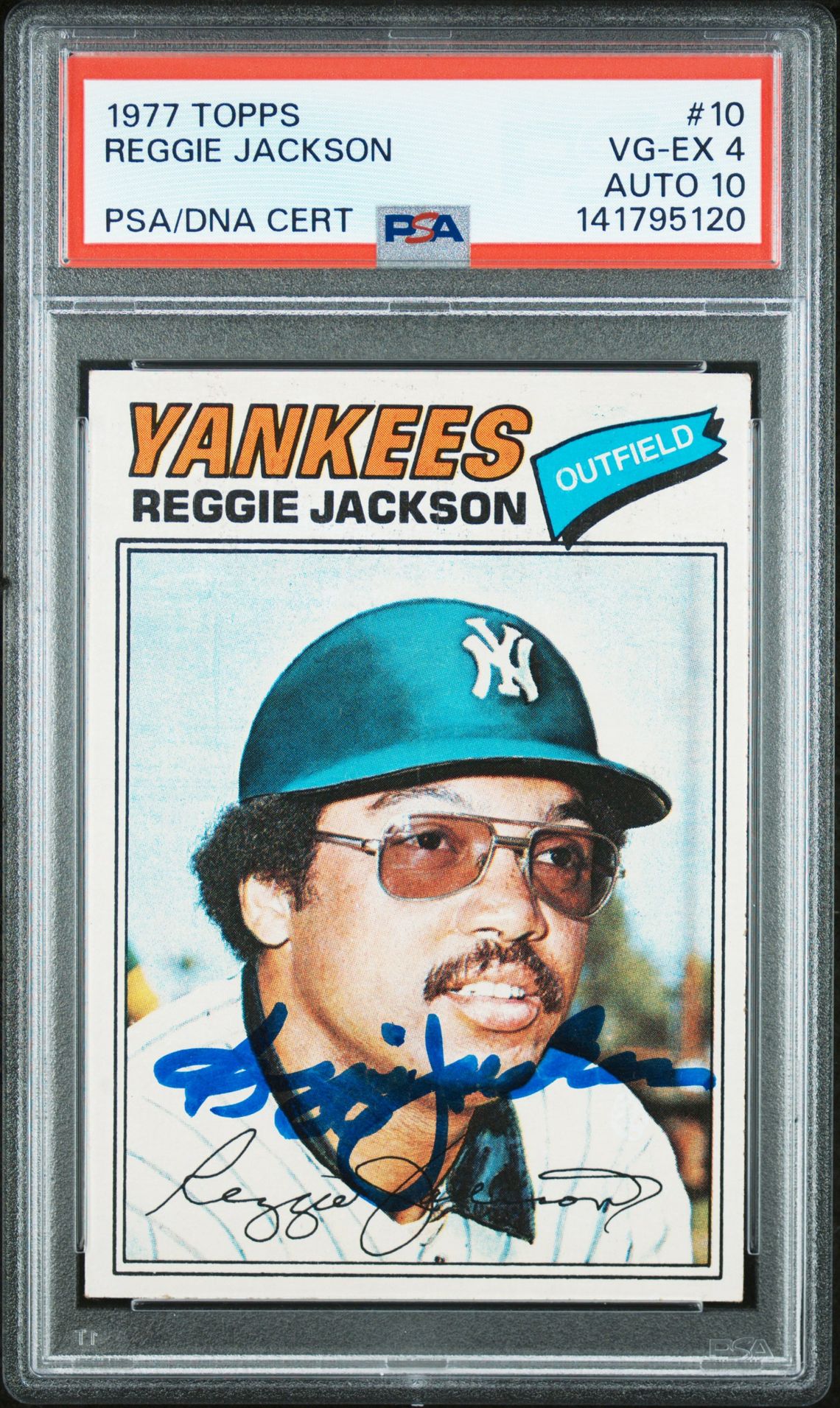 Reggie Jackson 1977 Topps Signed Baseball Card #10 Graded PSA 4 Auto 10 Cert #141795120
