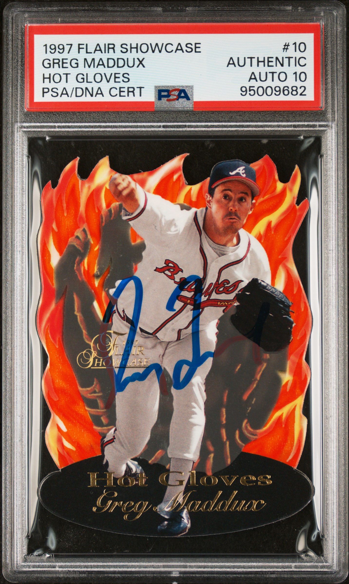 Greg Maddux 1997 Flair Showcase Hot Gloves Signed Card #10 Auto PSA 10 95009682