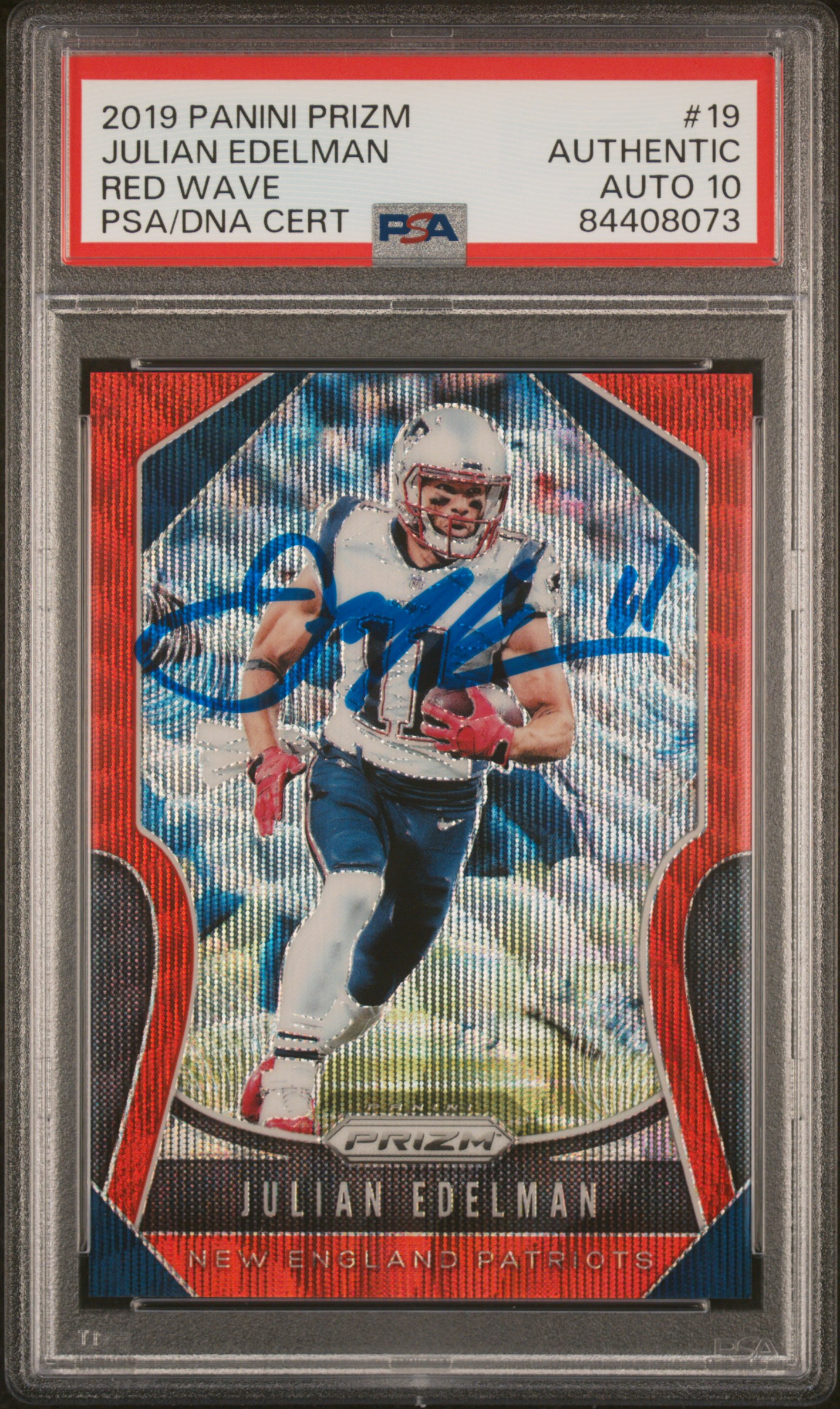 Julian Edelman 2019 Panini Prizm Red Wave Signed Card #19 Auto PSA 10 52/149