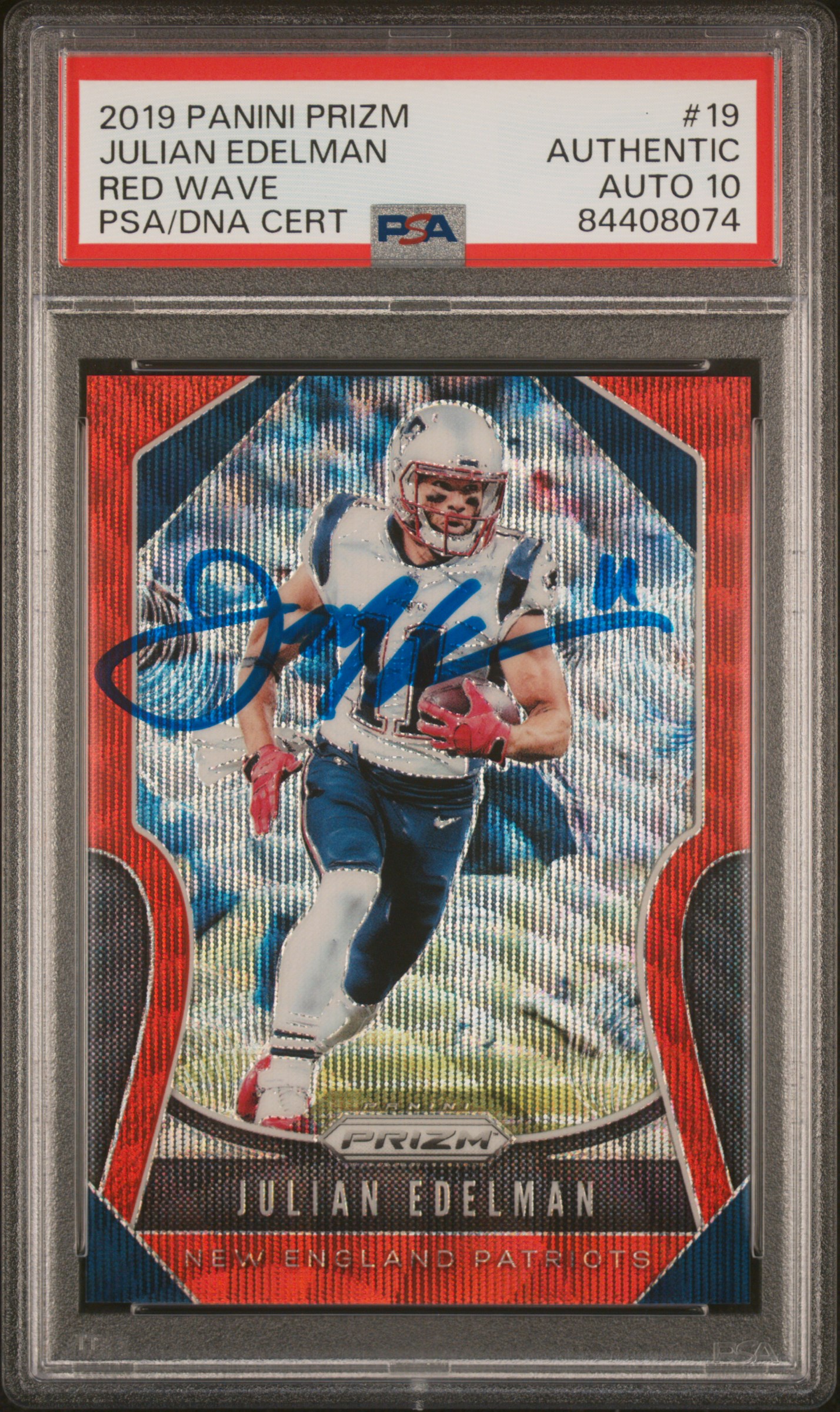 Julian Edelman 2019 Panini Prizm Red Wave Signed Card #19 Auto PSA 10 43/149