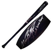 Nomar Garciaparra Signed Black Bat 04 World Series Champs
