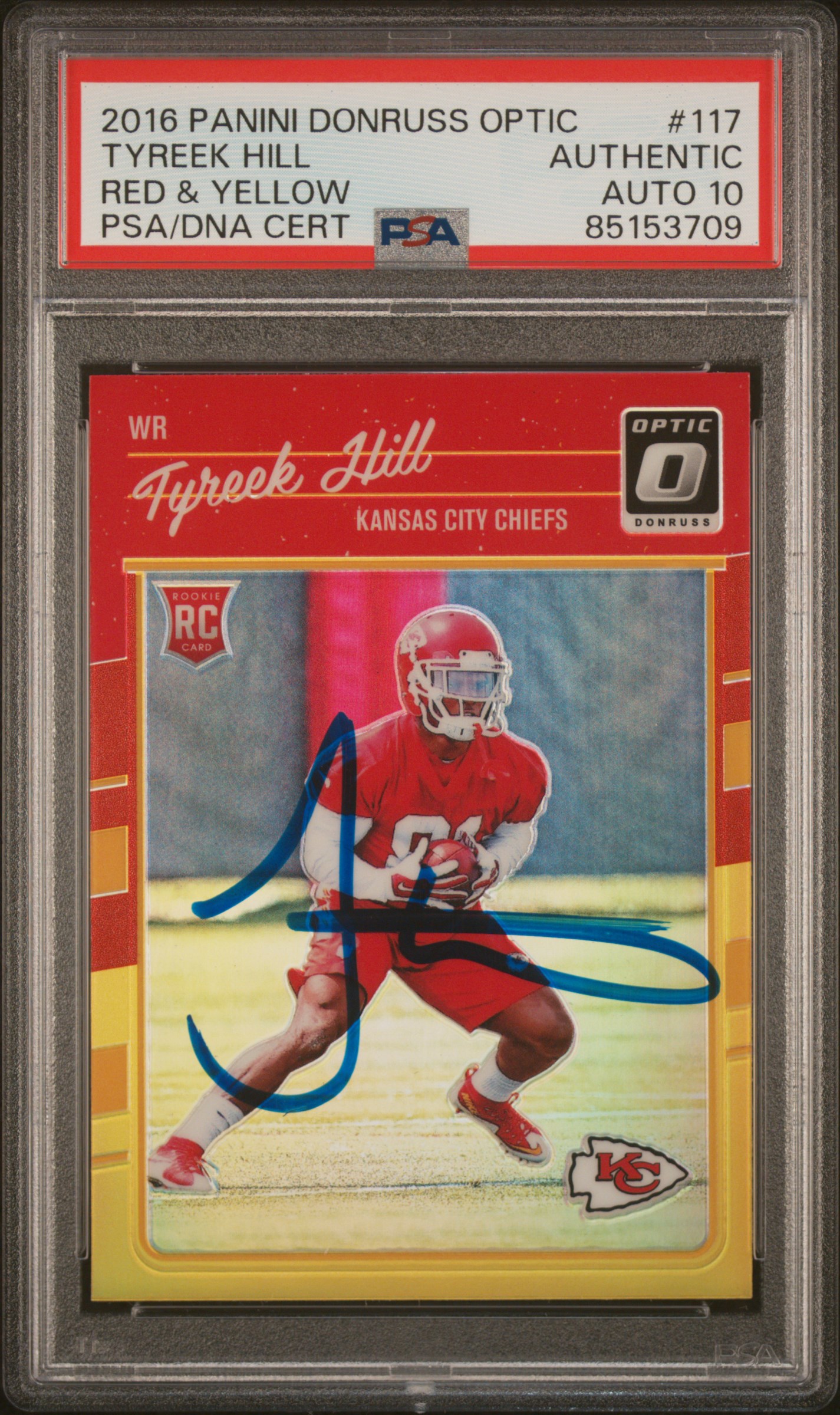 Tyreek Hill 2016 Panini Donruss Optic Red Yellow Rookie Card #117 Auto PSA 10 B