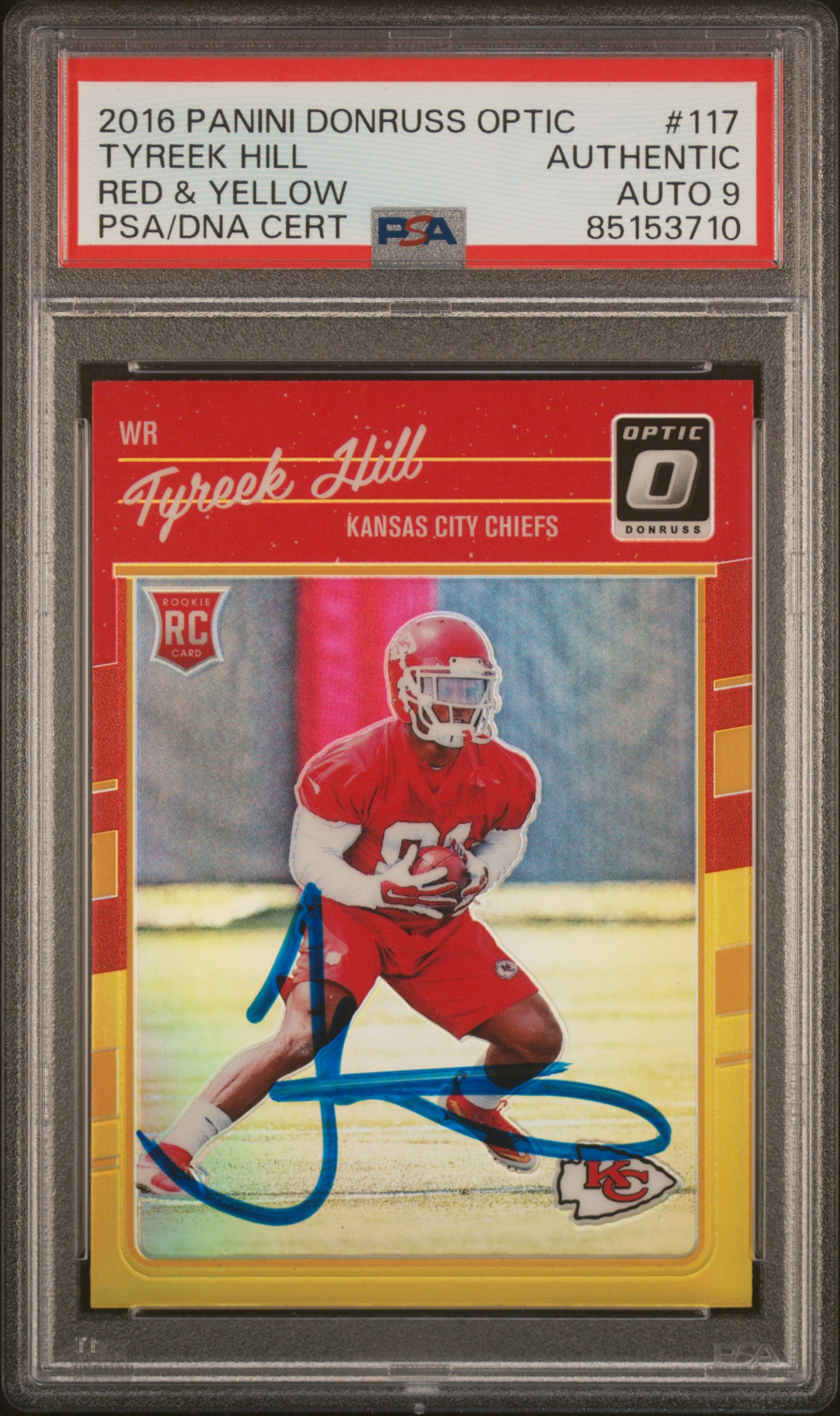 Tyreek Hill 2016 Panini Donruss Optic Red Yellow Rookie Card #117 Auto PSA 9 C