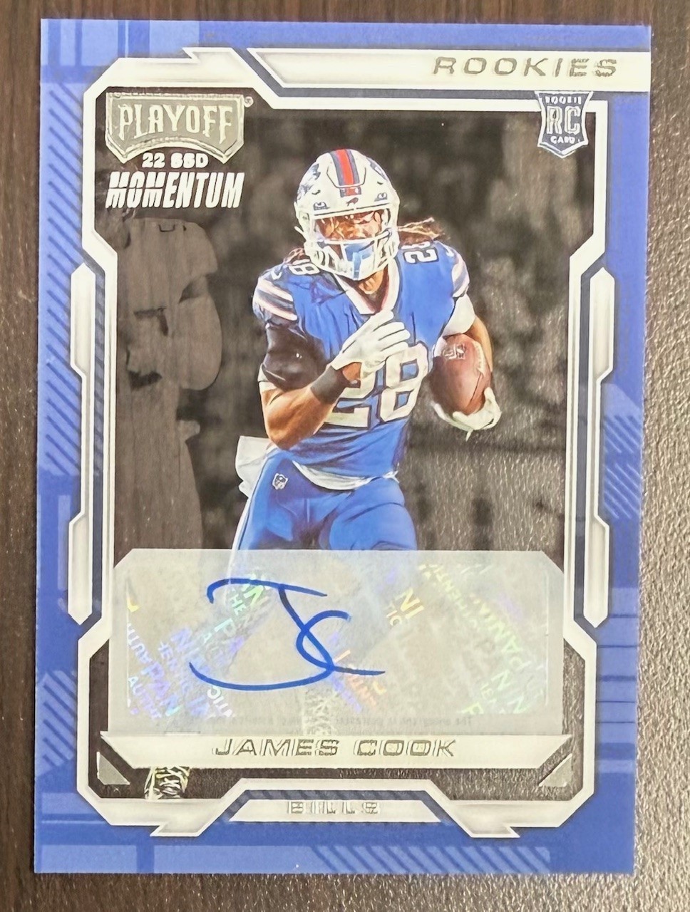 James Cook 2022 Panini Chronicles Playoff Momentum Buffalo Bills Signed Football Rookie Card #PMR-15 Auto