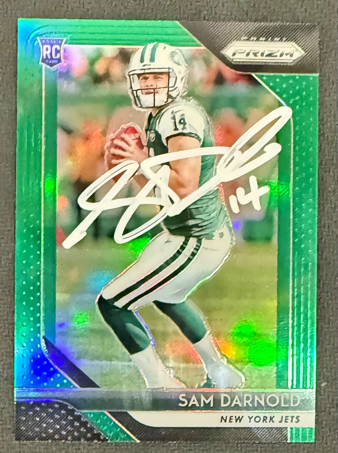 Sam Darnold 2018 Panini Prizm Green Signed Football Rookie Card #203 Auto Beckett Witness Cert #4W539133