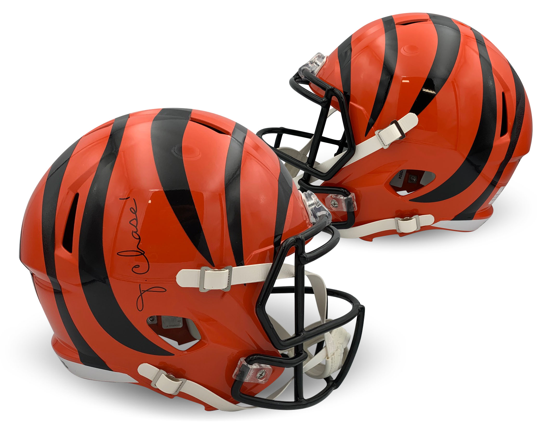 Ja'Marr Chase Autographed Cincinnati Bengals Signed Full Size Football Replica Helmet Beckett COA