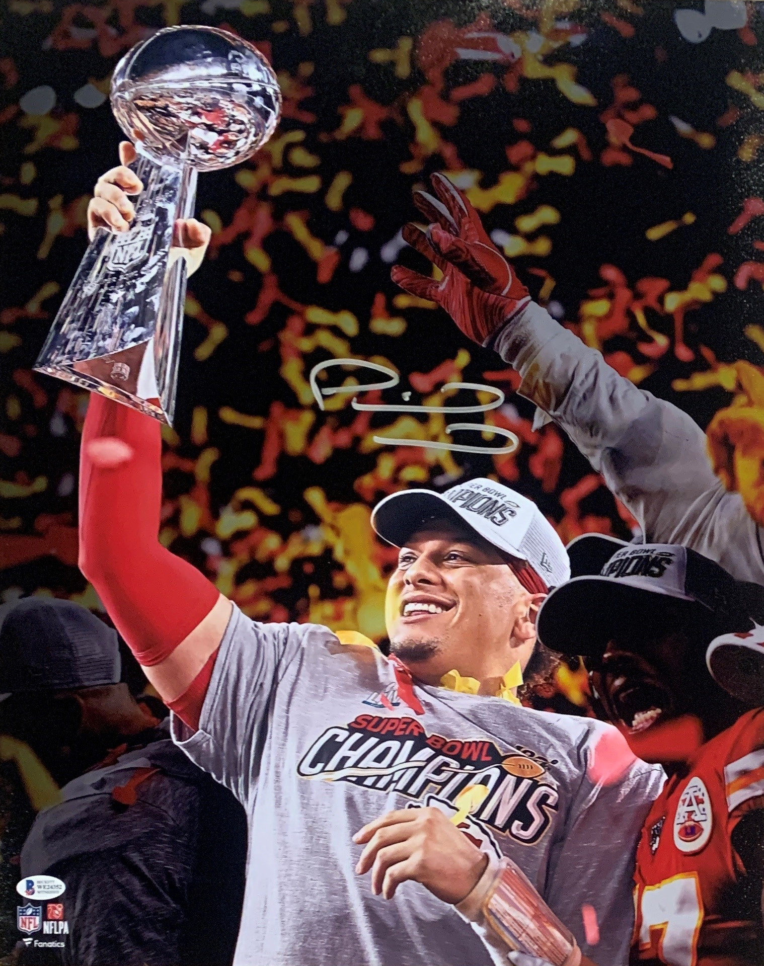 Patrick Mahomes Autographed Super Bowl LIV 54 Signed 16x20 Photo Beckett COA Patrick Mahomes Autographed Super Bowl LIV 54 Signed 16x20 Photo Beckett COA