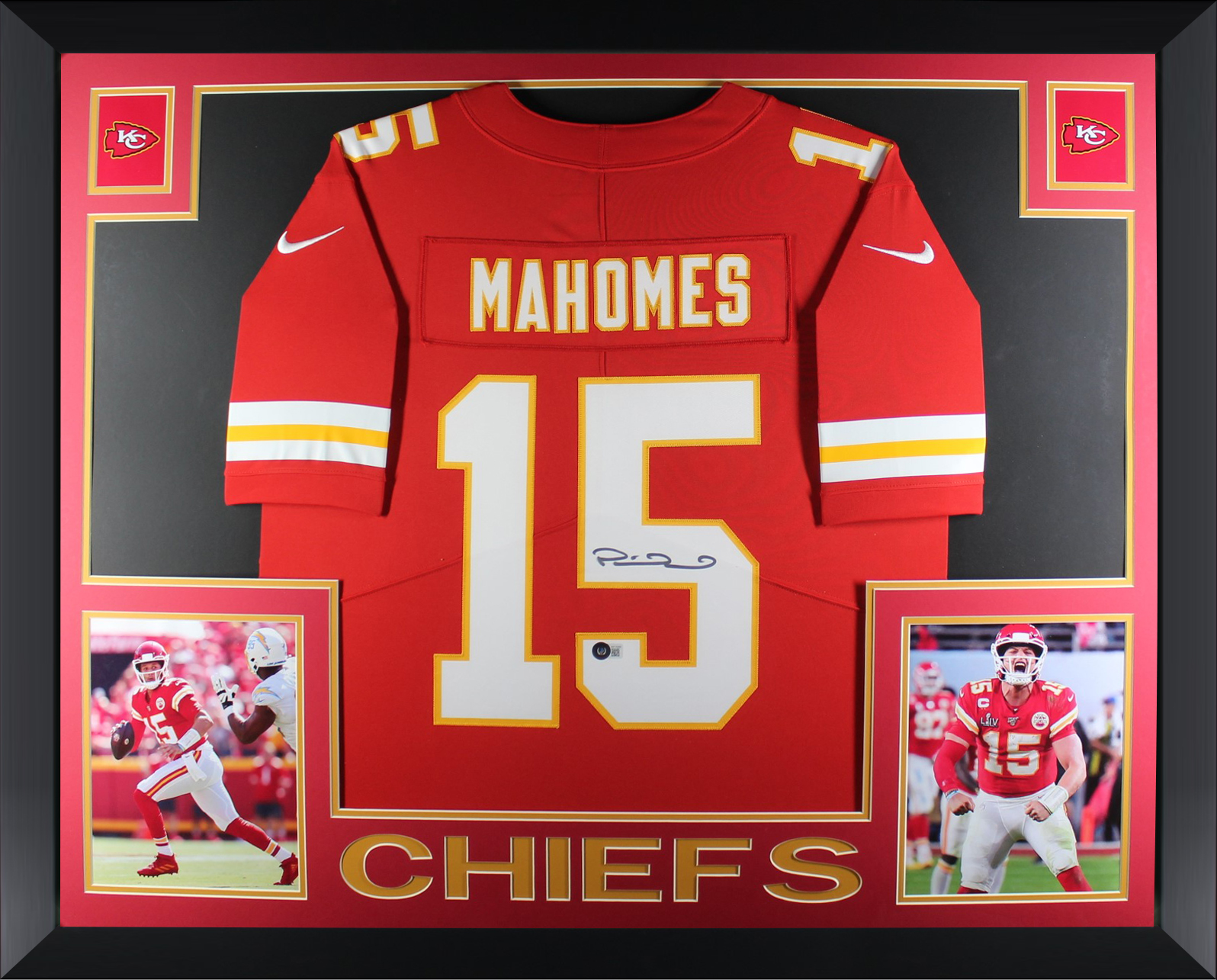 Patrick Mahomes Autographed Kansas City Chiefs Nike Limited Football Signed Framed Jersey Beckett COA B