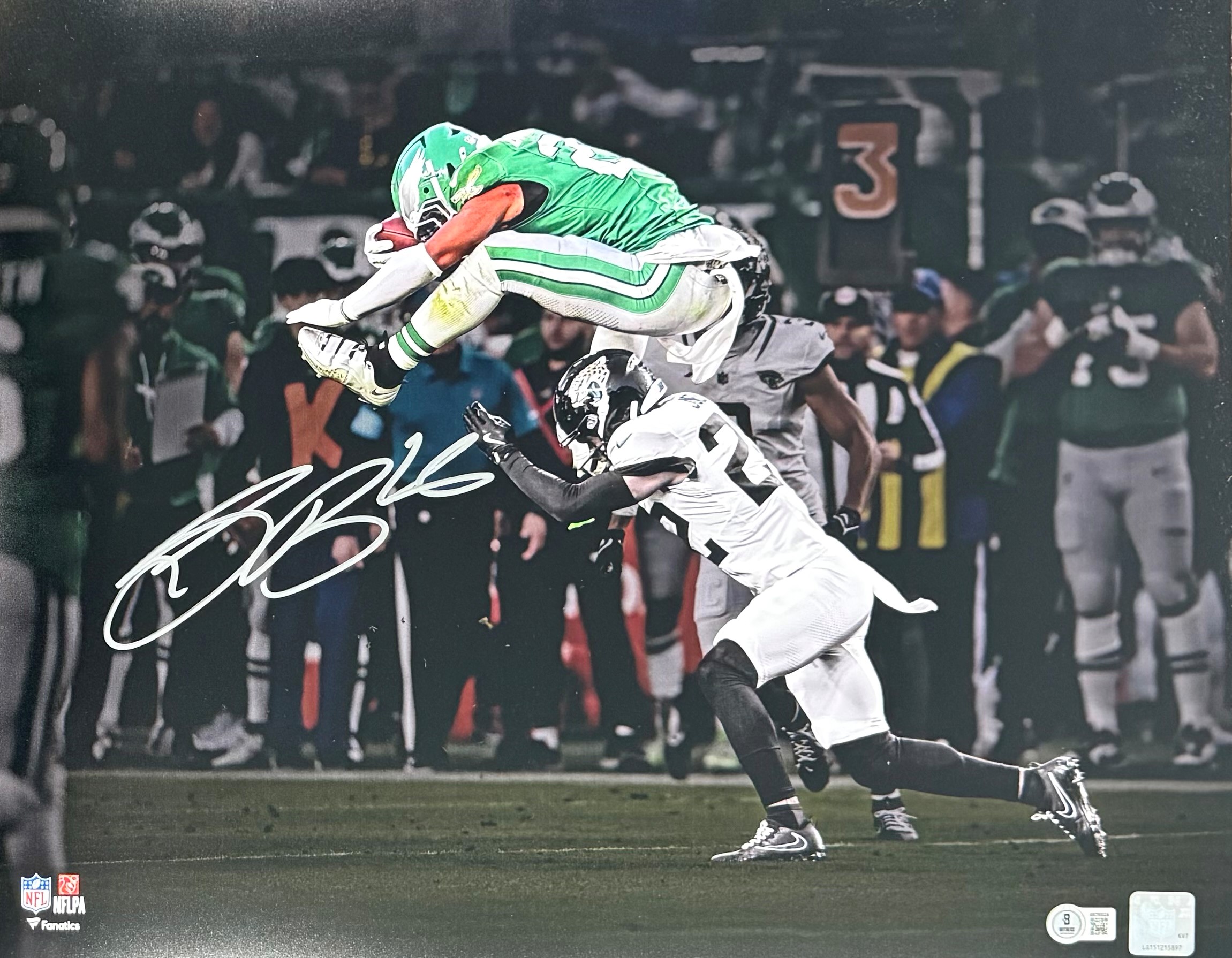 Saquon Barkley Autographed Philadelphia Eagles Reverse Hurdle Signed 16x20 Football Photo Beckett Authenticated COA Silver
