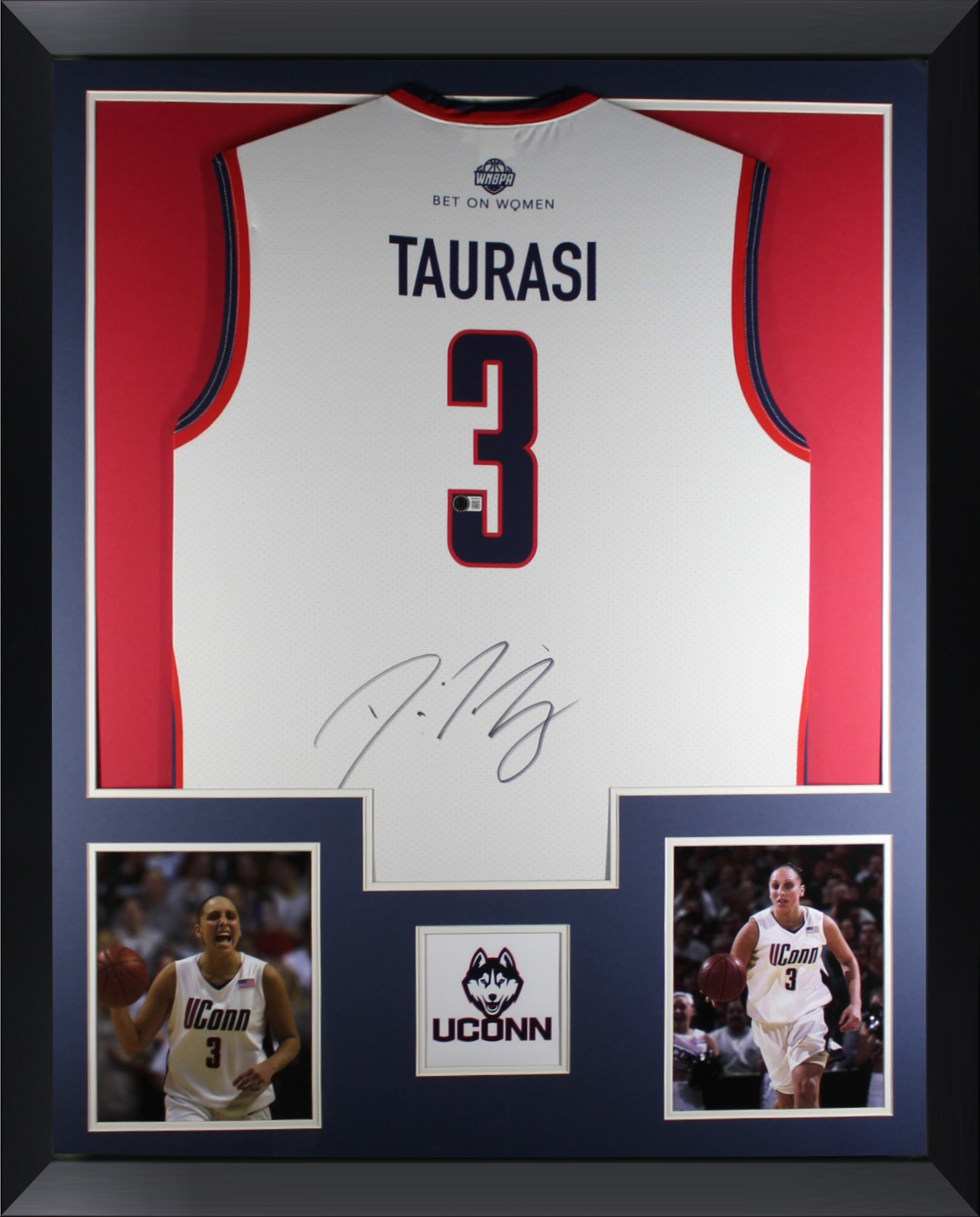Diana Taurasi Autographed UConn Huskies Signed GameDay Greats Basketball Framed Jersey Beckett COA