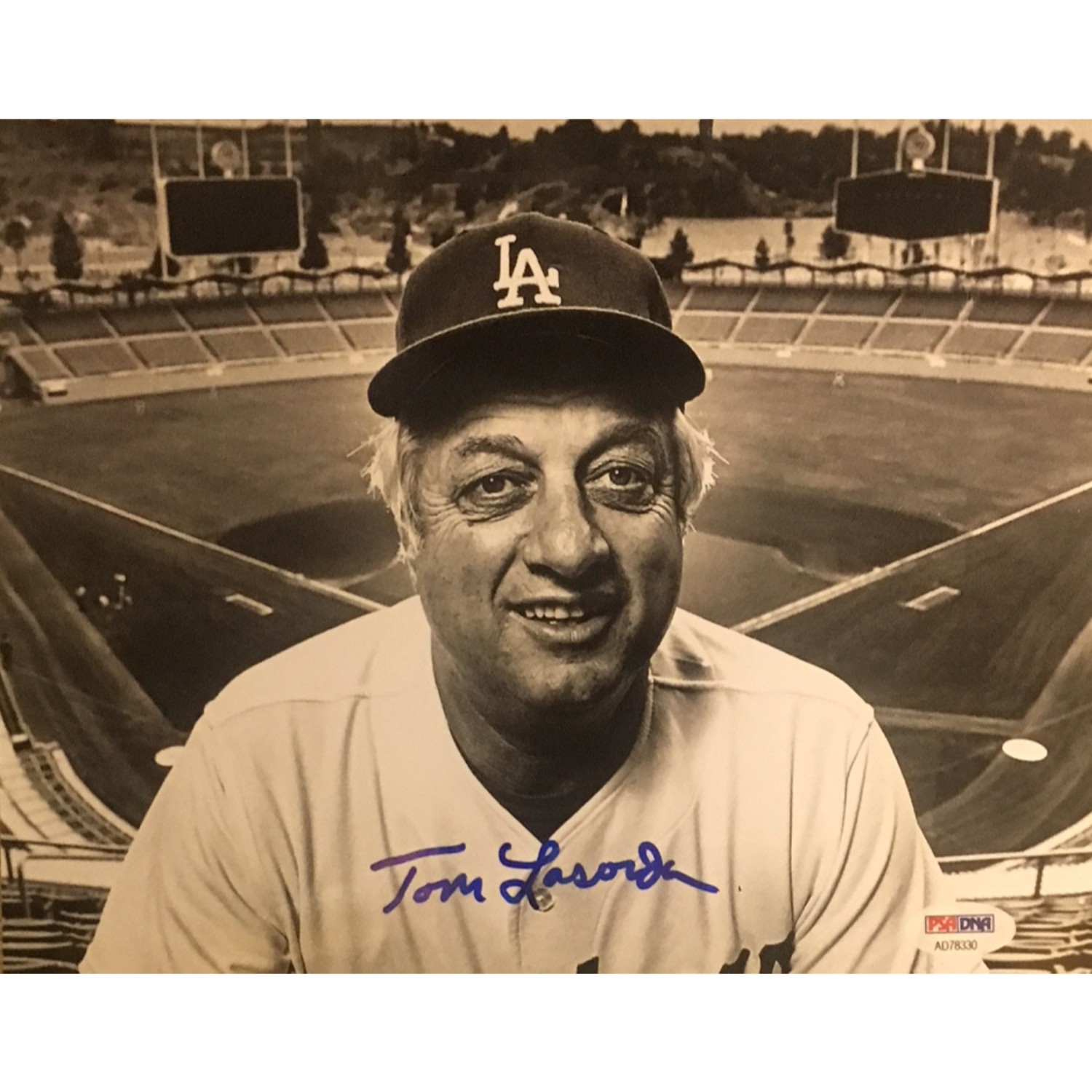Tommy Lasorda Autographed Los Angeles Dodgers Signed 8x10 Baseball Photo PSA DNA COA Tommy Lasorda Autographed Los Angeles Dodgers Signed 8x10 Baseball Photo PSA DNA COA